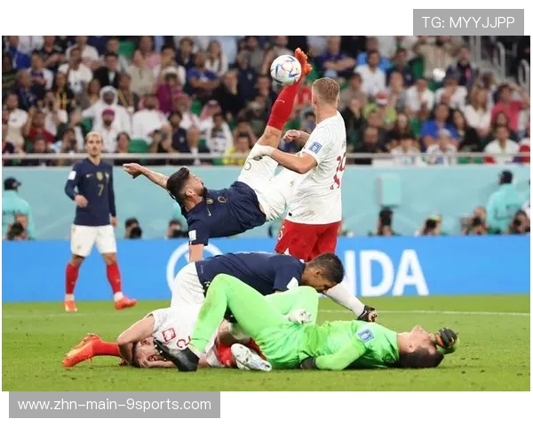 巴伦西亚长传精准助攻,皮奇尼完美破门再现经典瞬间 巴伦西亚长传精准助攻,皮奇尼完美破门再现经典瞬间